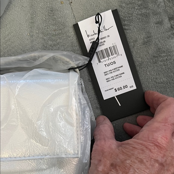 Nicole Miller NWT  Shiny Silver Shoulder Bag - Picture 4 of 7